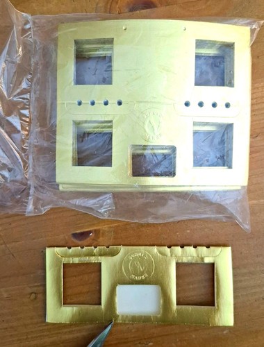 Pappklebemasken gold für